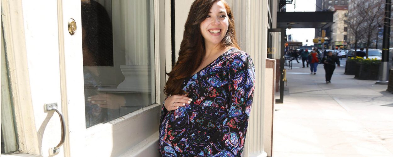 How to Become a Pregnant Model For Maternity Clothing